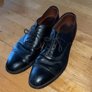 Men’s Allen Edmonds dress shoes - oxfords